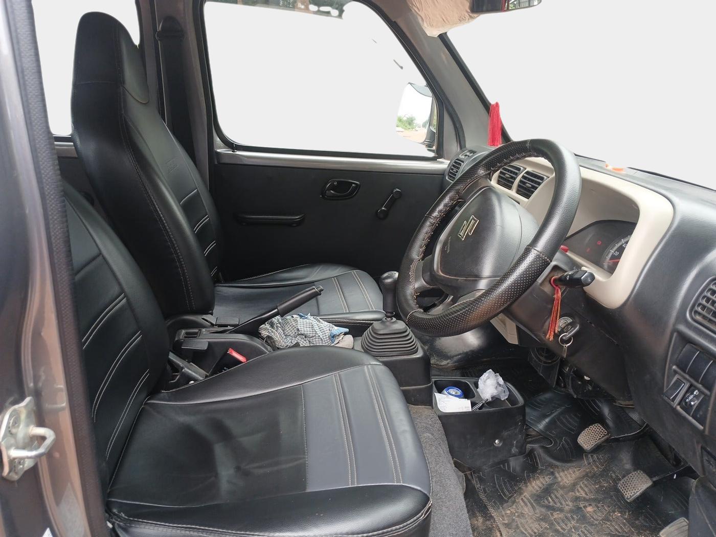 2022 Maruti Eeco 5 STR AC (O), Petrol, Manual, 80,207 km, interior
