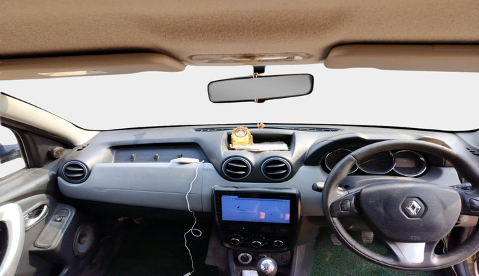 2015 Renault Duster 110 PS RXZ 4X4 MT DIESEL, Diesel, Manual, 1,45,997 km, interior