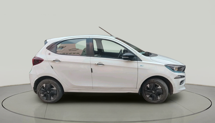 2023 Tata TIAGO EV XZ PLUS LONG RANGE, Electric, Automatic, 36,922 km, exterior