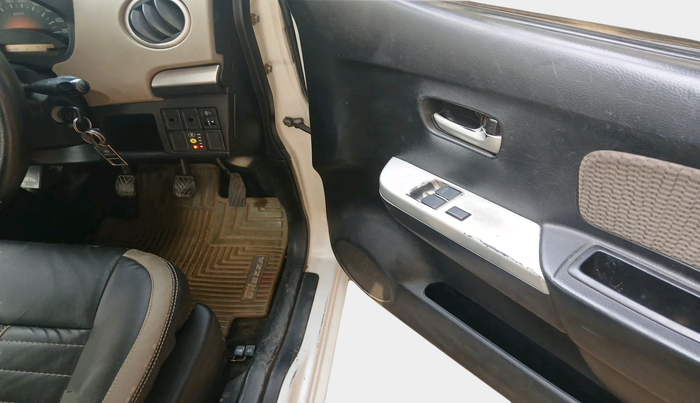 2014 Maruti Wagon R 1.0 LXI CNG, Petrol, Manual, 76,655 km, interior
