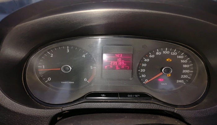 2012 Volkswagen Polo COMFORTLINE 1.2L, Diesel, Manual, 2,39,189 km, interior