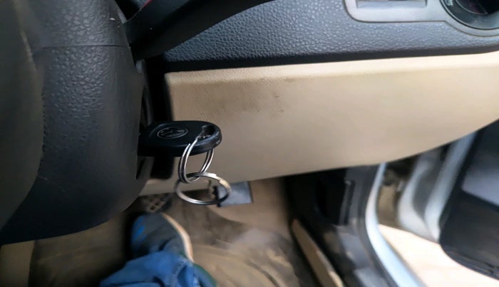 2012 Volkswagen Polo COMFORTLINE 1.2L, Diesel, Manual, 2,39,189 km, interior