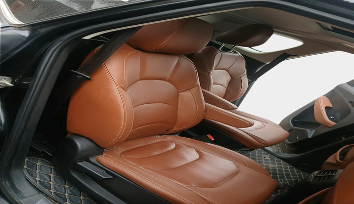 2021 MG HECTOR PLUS SHARP 1.5 PETROL TURBO CVT 6-STR, Petrol, Automatic, 1,30,780 km, interior