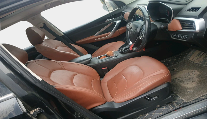 2021 MG HECTOR PLUS SHARP 1.5 PETROL TURBO CVT 6-STR, Petrol, Automatic, 1,30,780 km, interior