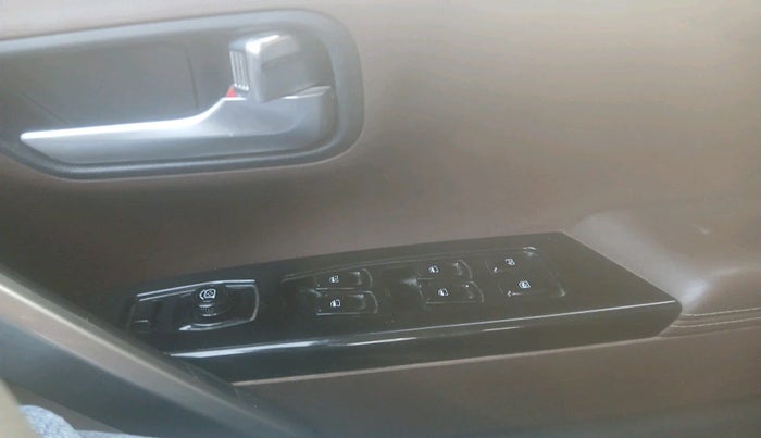 2024 Mahindra SCORPIO-N Z8 S Diesel MT 2WD 7 STR, Diesel, Manual, 31,894 km, interior