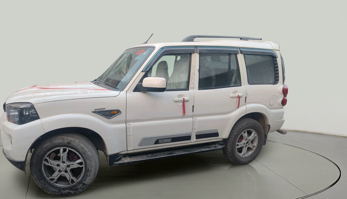 2017 Mahindra Scorpio S8, Diesel, Manual, 12,270 km, exterior