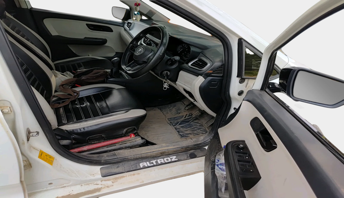 2022 Tata ALTROZ XM PETROL, Petrol, Manual, 53,710 km, interior