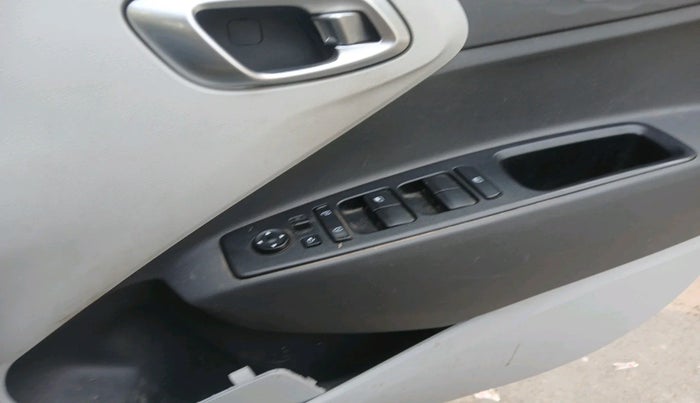 2021 Hyundai GRAND I10 NIOS SPORTZ AMT 1.2 KAPPA VTVT, Petrol, Automatic, 21,494 km, interior