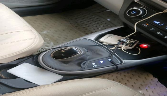 2021 Hyundai GRAND I10 NIOS SPORTZ AMT 1.2 KAPPA VTVT, Petrol, Automatic, 21,494 km, interior