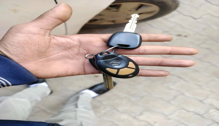 2010 Maruti Wagon R 1.0 LXI, Petrol, Manual, 63,891 km, interior