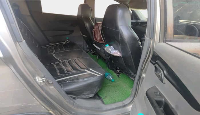 2018 Mahindra KUV 100 NXT K4+ D 6 STR, Diesel, Manual, 2,01,291 km, interior