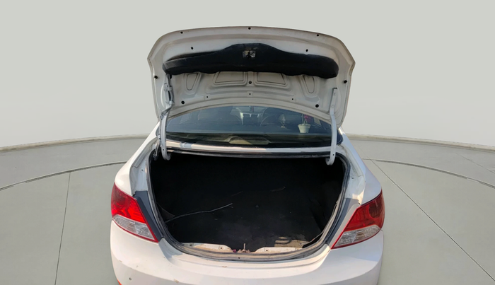 2012 Hyundai Verna FLUIDIC 1.6 CRDI EX, Diesel, Manual, 1,17,067 km, exterior