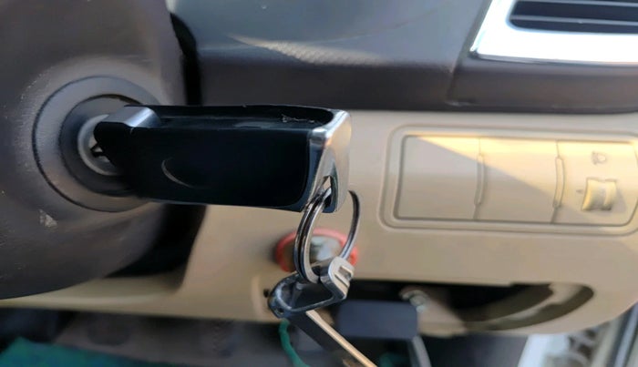 2012 Hyundai Verna FLUIDIC 1.6 CRDI EX, Diesel, Manual, 1,17,067 km, interior