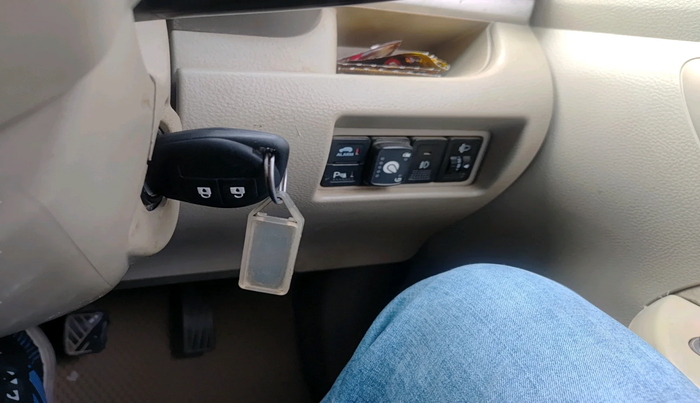 2017 Maruti Ertiga VXI, Petrol, Manual, 1,52,329 km, interior