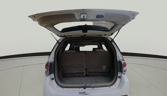 2015 Toyota Fortuner 3.0 4X2 MT, Diesel, Manual, 1,06,578 km, exterior