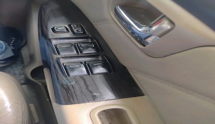 2015 Toyota Fortuner 3.0 4X2 MT, Diesel, Manual, 1,06,578 km, interior