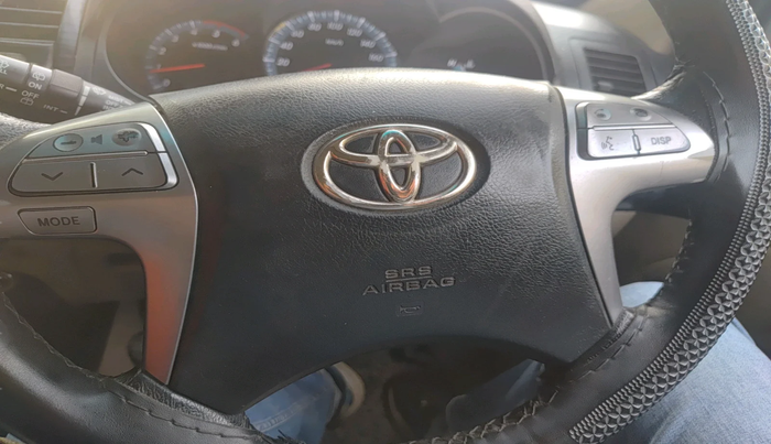 2015 Toyota Fortuner 3.0 4X2 MT, Diesel, Manual, 1,06,578 km, interior