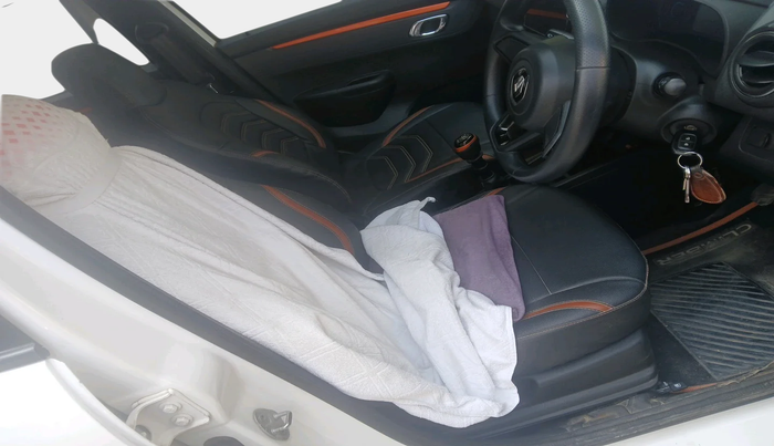 2020 Renault Kwid CLIMBER 1.0 (O), Petrol, Manual, 45,563 km, interior