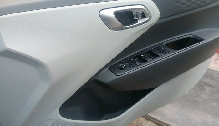 2019 Hyundai GRAND I10 NIOS SPORTZ 1.2 KAPPA VTVT, Petrol, Manual, 43,449 km, interior