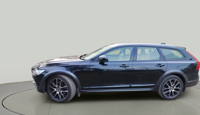2017 Volvo V90 CROSS COUNTRY D5 INSCRIPTION , Diesel, Automatic, 1,17,345 km, exterior