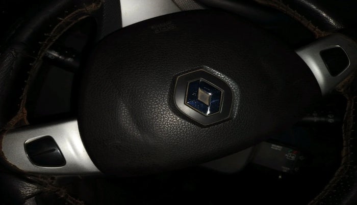 2016 Renault Duster 110 PS RXZ 4X4 MT DIESEL, Diesel, Manual, 1,51,660 km, interior