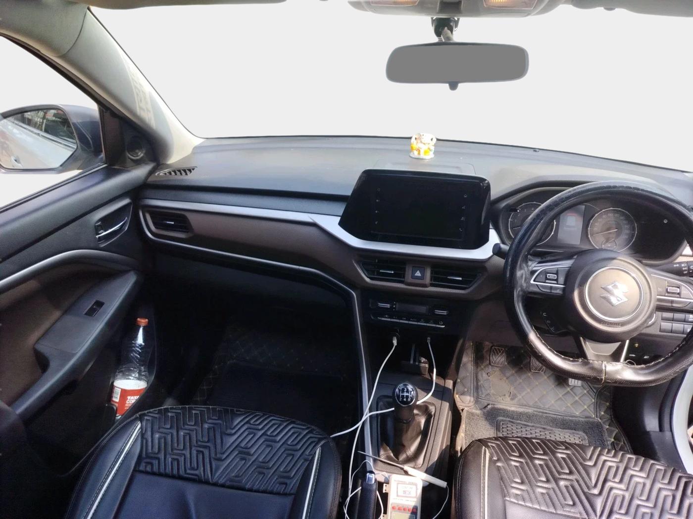 2024 Maruti BREZZA ZXI, Petrol, Manual, 34,712 km, interior