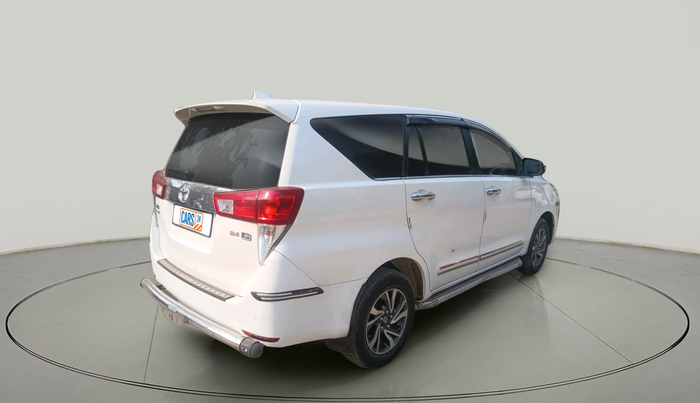 2022 Toyota Innova Crysta 2.4 G 8 STR, Diesel, Manual, 98,413 km, exterior