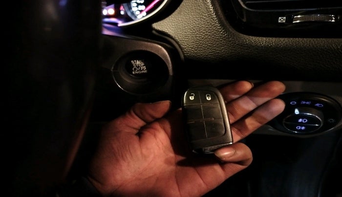 2017 Jeep Compass LIMITED 2.0 DIESEL, Diesel, Manual, 1,03,589 km, interior