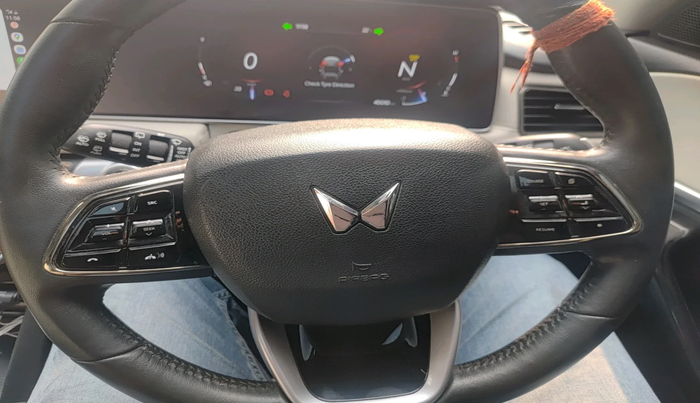 2024 Mahindra XUV700 AX 7 D MT 7 STR, Diesel, Manual, 45,010 km, interior