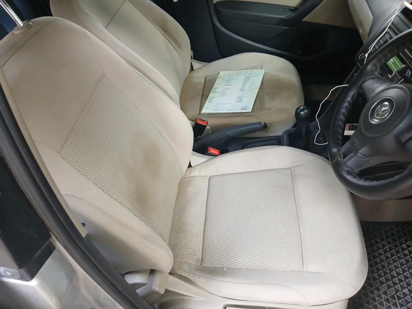 2014 Volkswagen Polo COMFORTLINE 1.2L PETROL, Petrol, Manual, 28,132 km, interior