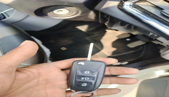 2023 Tata Tiago XT CNG, Petrol, Manual, 20,998 km, interior