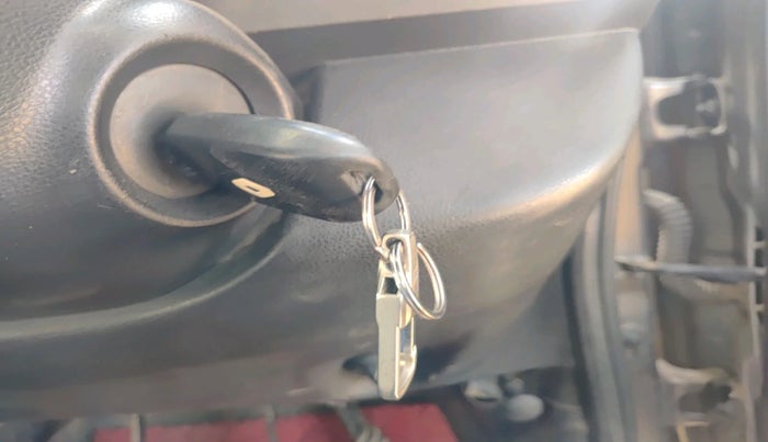 2017 Renault Kwid RXT 0.8, Petrol, Manual, 1,05,788 km, interior