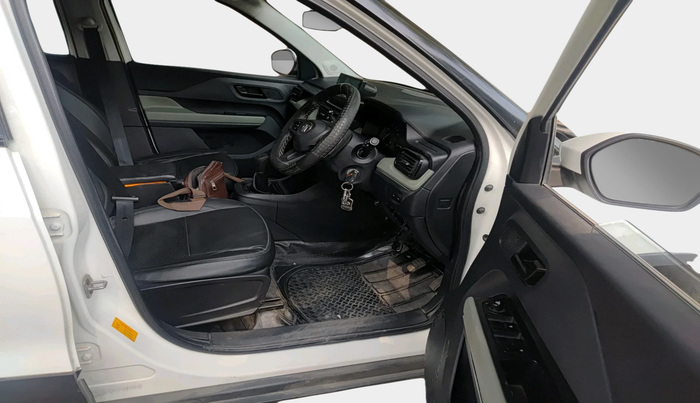 2023 Tata PUNCH ADVENTURE MT, Petrol, Manual, 37,792 km, interior