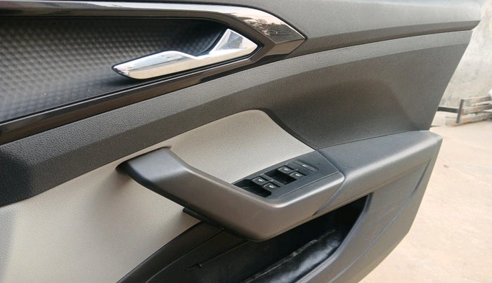 2022 Skoda KUSHAQ STYLE 1.0L TSI MT, Petrol, Manual, 65,953 km, interior