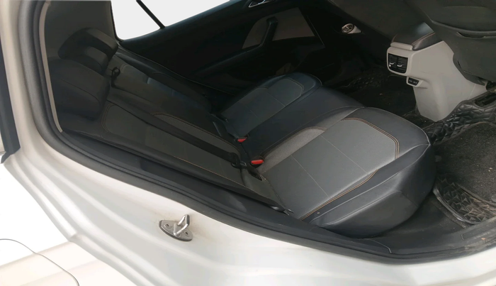 2022 Skoda KUSHAQ STYLE 1.0L TSI MT, Petrol, Manual, 65,953 km, interior