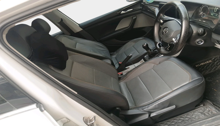 2022 Skoda KUSHAQ STYLE 1.0L TSI MT, Petrol, Manual, 65,953 km, interior