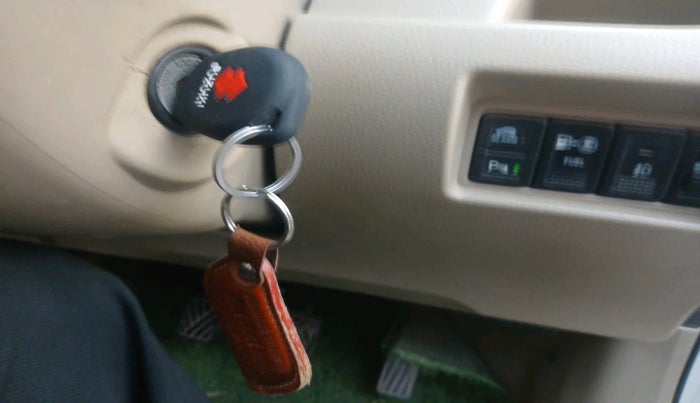 2017 Maruti Ertiga VXI CNG, Petrol, Manual, 1,19,139 km, interior