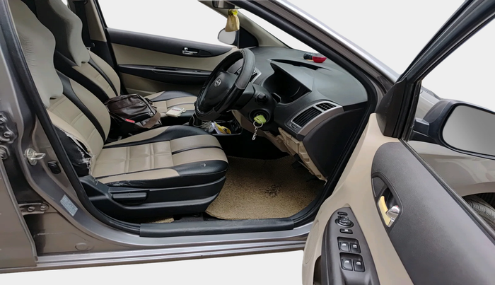 2012 Hyundai i20 MAGNA (O) 1.2, Petrol, Manual, 82,011 km, interior