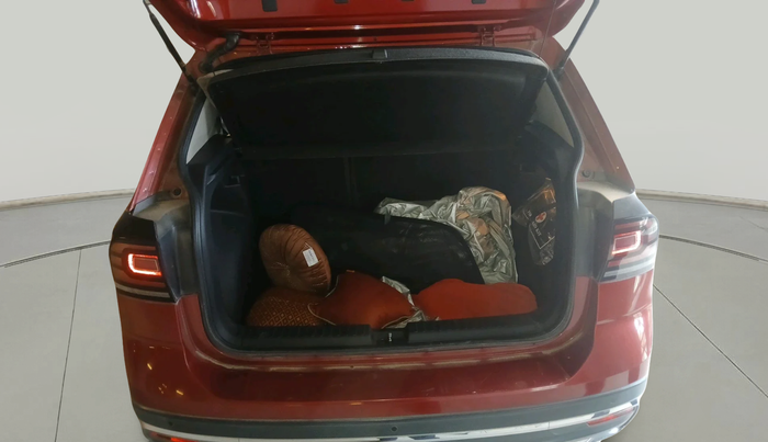 2022 Volkswagen TAIGUN TOPLINE 1.0 TSI MT, Petrol, Manual, 30,119 km, exterior