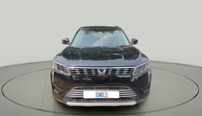 2023 Mahindra XUV300 W8 1.5 DIESEL, Diesel, Manual, 26,363 km, exterior