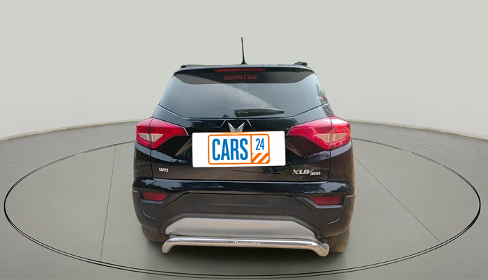 2023 Mahindra XUV300 W8 1.5 DIESEL, Diesel, Manual, 26,363 km, exterior