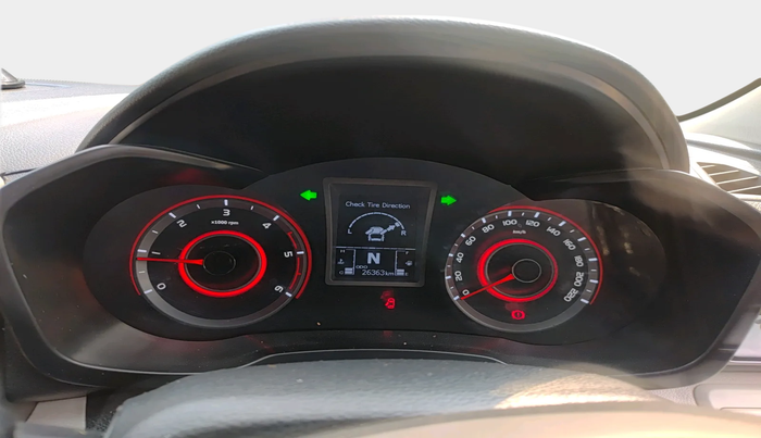 2023 Mahindra XUV300 W8 1.5 DIESEL, Diesel, Manual, 26,363 km, interior