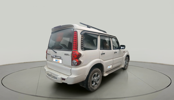 2011 Mahindra Scorpio SLE, Diesel, Manual, 1,31,633 km, exterior