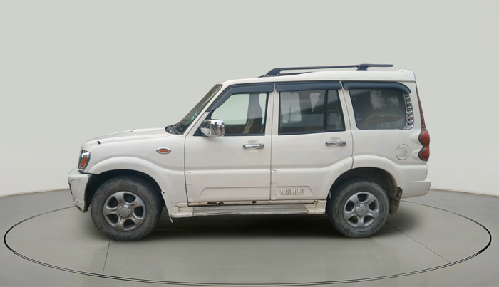2011 Mahindra Scorpio SLE, Diesel, Manual, 1,31,633 km, exterior