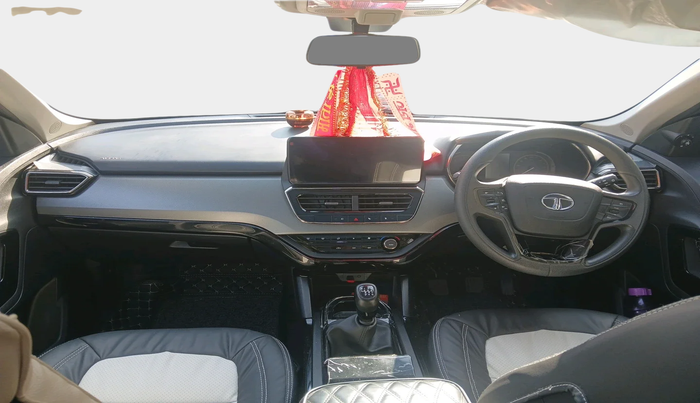 2023 Tata Safari XT PLUS DARK EDITION, Diesel, Manual, 12,311 km, interior