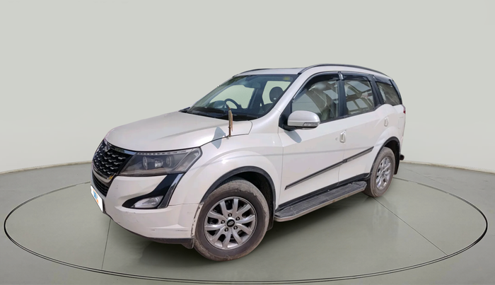 2019 Mahindra XUV500 W9, Diesel, Manual, 1,10,737 km, exterior
