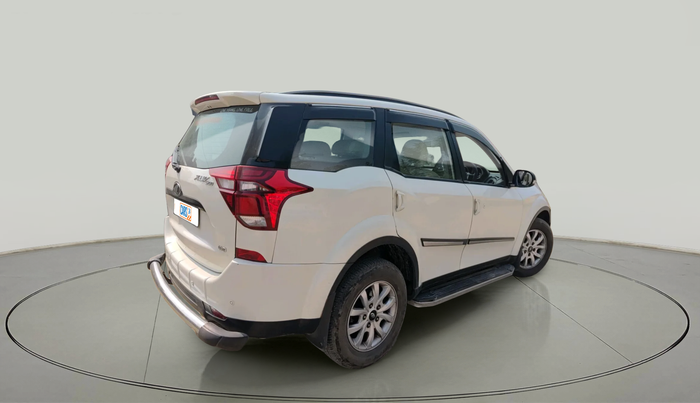 2019 Mahindra XUV500 W9, Diesel, Manual, 1,10,737 km, exterior