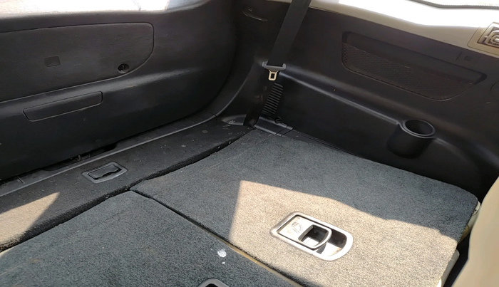 2019 Mahindra XUV500 W9, Diesel, Manual, 1,10,737 km, interior