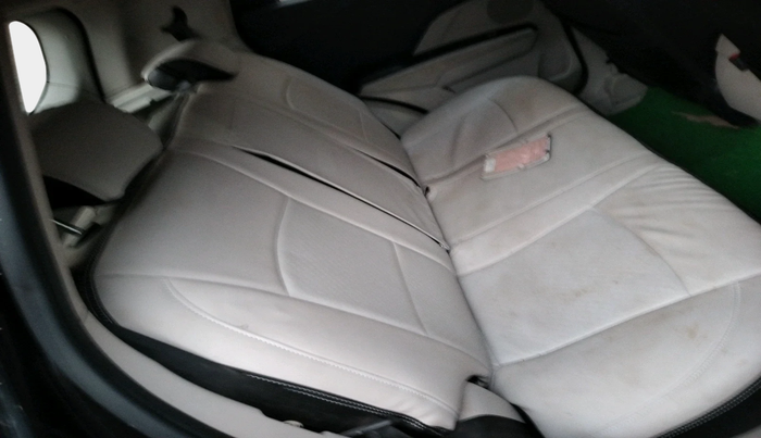 2022 Mahindra XUV300 W8 1.5 DIESEL, Diesel, Manual, 91,940 km, interior