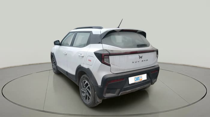 2024 Mahindra XUV 3XO AX5 1.2 L TCMPFI AT, Petrol, Automatic, 17,454 km, exterior